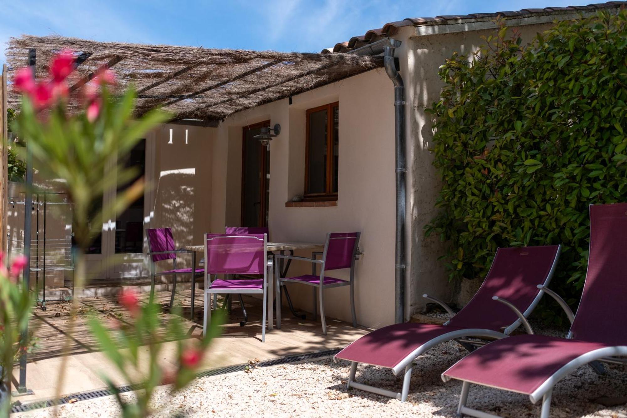Le Vieux Platane Hotel Cairanne Exterior photo