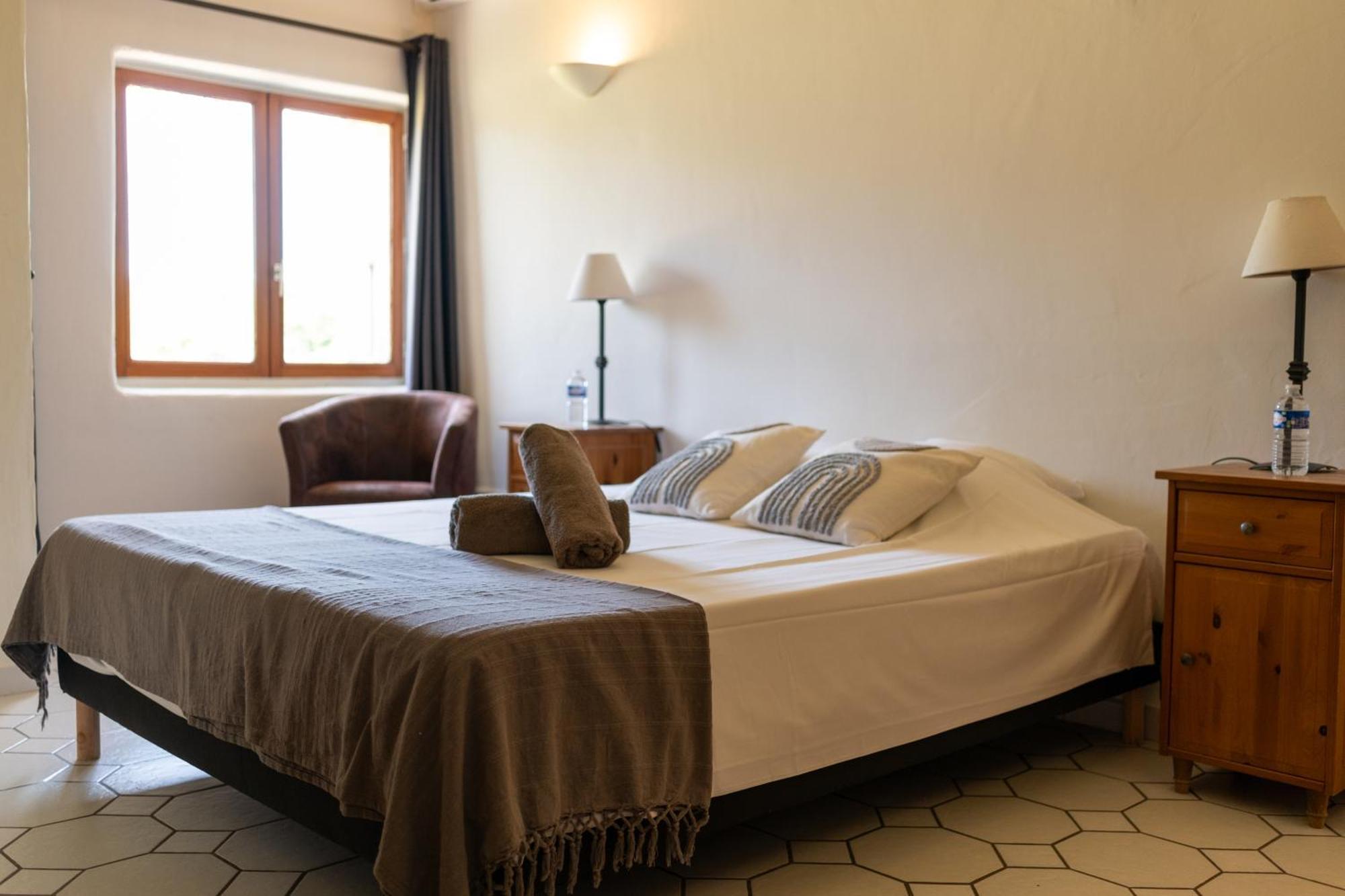 Le Vieux Platane Hotel Cairanne Exterior photo